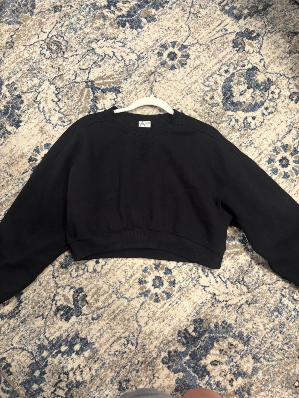 aerie Black Cropped Crew Sweatshirt